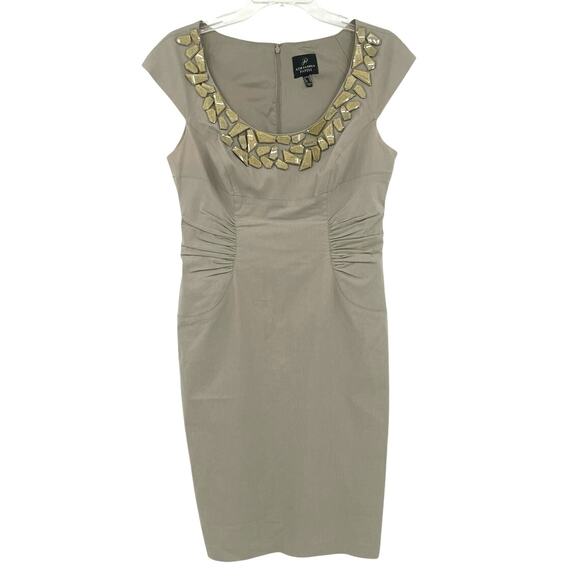 Adrianna Papell Sheath Dress Sz 8 Tan Stone Collar Ruched Babydoll Stretch Jewel - Picture 1 of 13